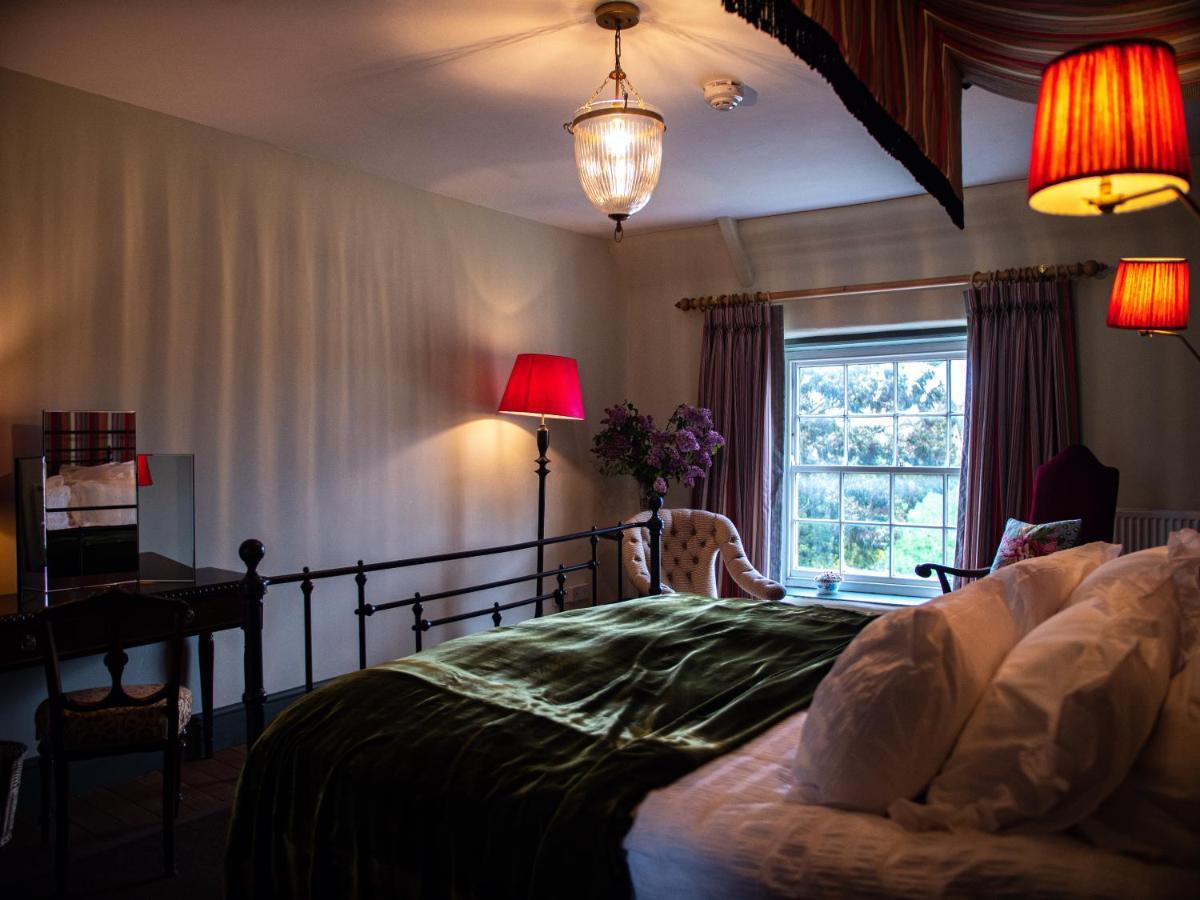 Sawcliffe Manor Country House With Spa, Free Parking, Catering, Self Checkin, Farmstay สกันโธรป ภายนอก รูปภาพ