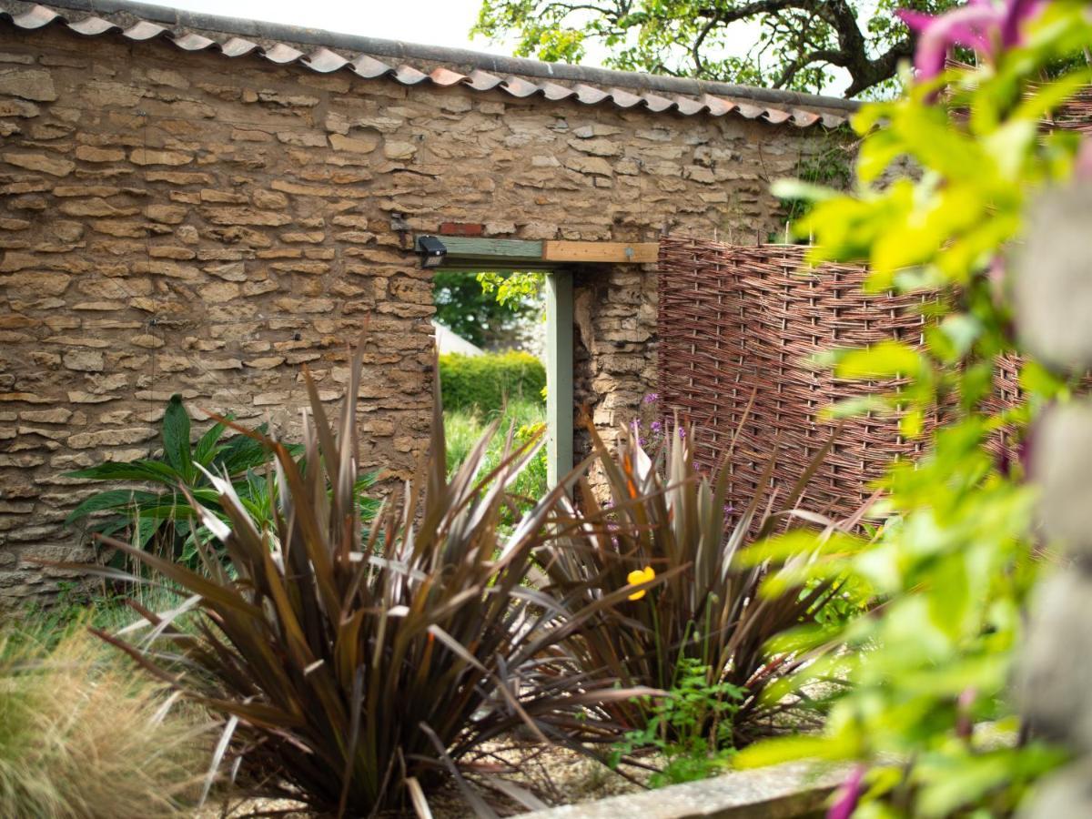 Sawcliffe Manor Country House With Spa, Free Parking, Catering, Self Checkin, Farmstay สกันโธรป ภายนอก รูปภาพ